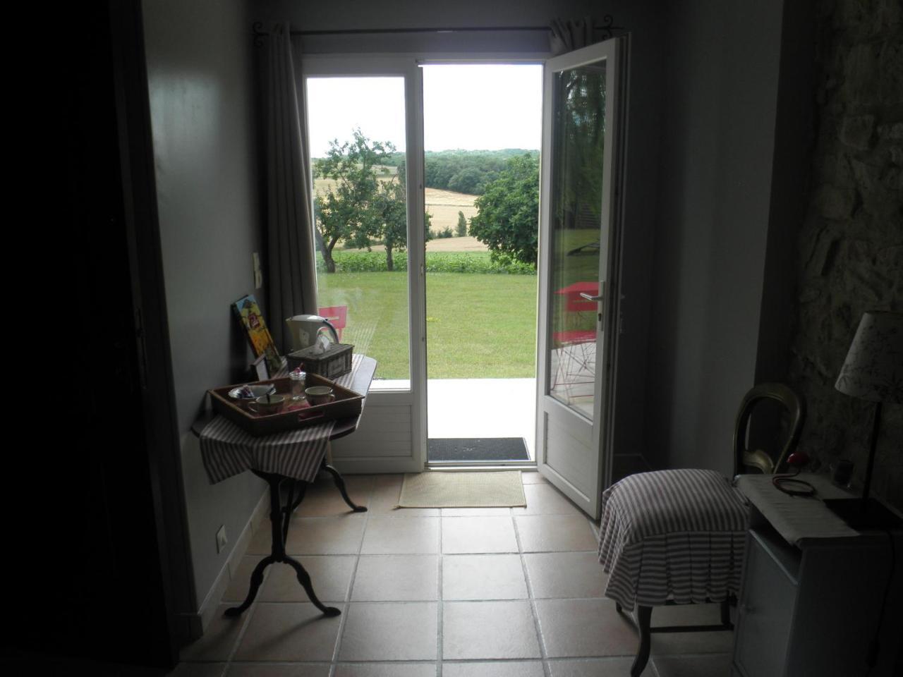 Domaine De La Vigne Bed & Breakfast Cadalen Ngoại thất bức ảnh